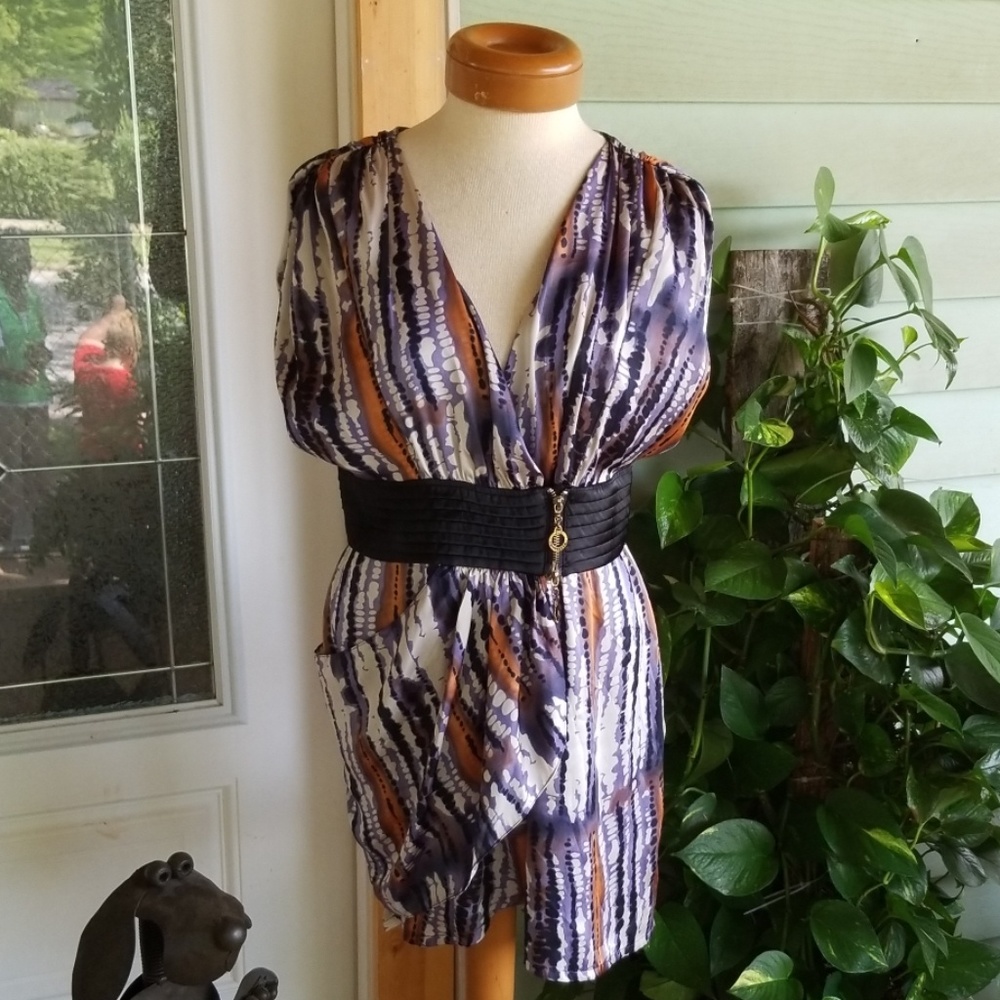 I.C.U. Collection Size large Dress